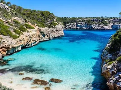 Hostal Restaurante Cala Cala Figuera  Pensión